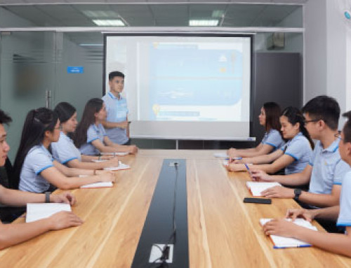 Internal training to deepen knowledge of the new GT-BUS product for GoTrack employees